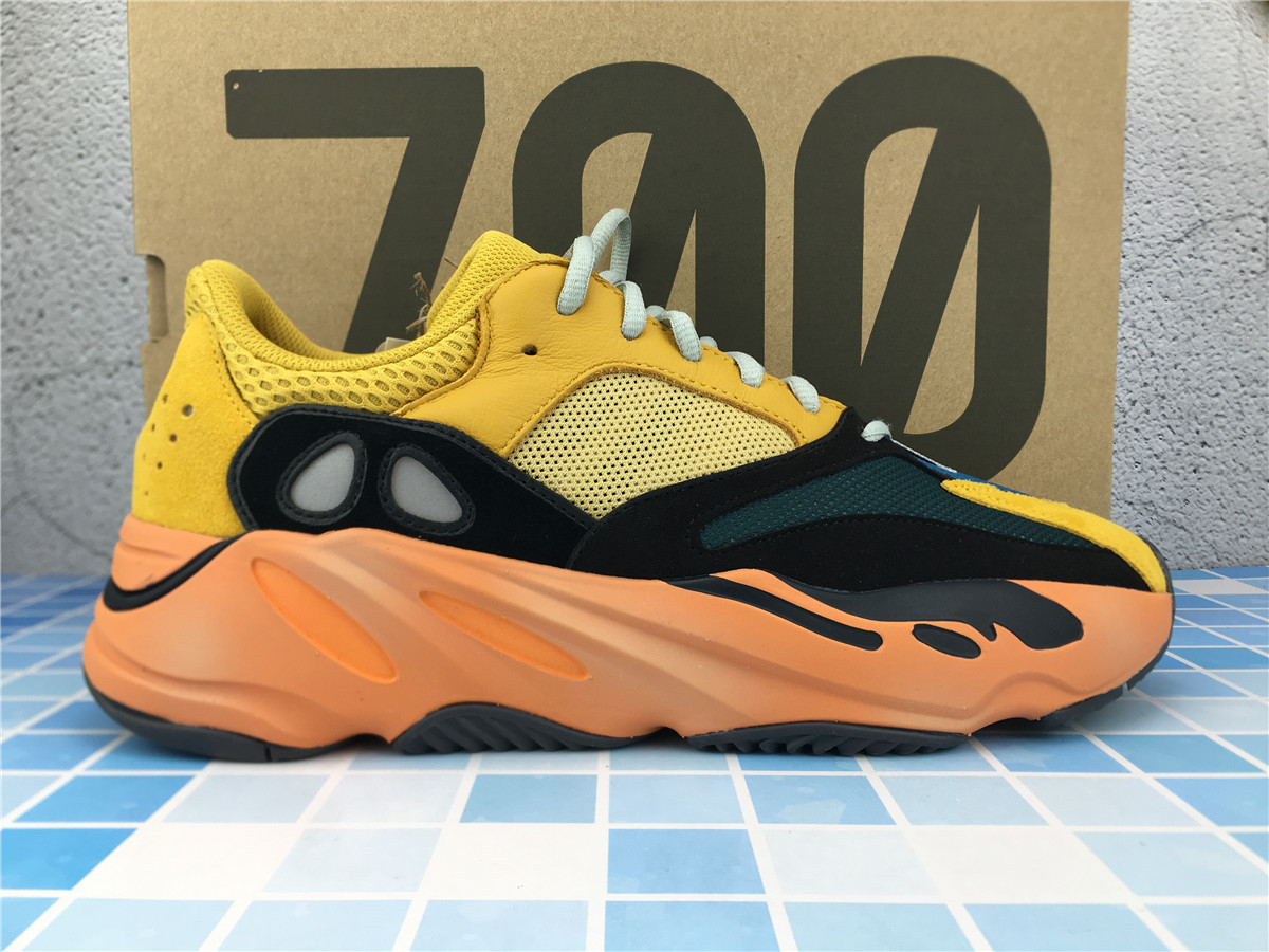 Yeezy Boost 700 Sun GZ6984